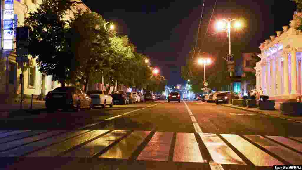 Нічний проспект Нахімова