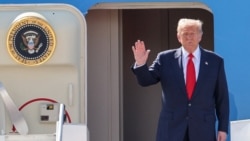 Дональд Трамп во время одного из официальных визитов