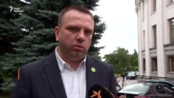 Чому Зеленський не згадує Росію, коли говорить про війну на Донбасі? (відео) Чому Зеленський не згадує Росію, коли говорить про війну на Донбасі? (відео)