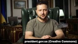 Будь-яка угода між Україною та Росією може бути укладена лише у разі повного виведення військ РФ з української території, каже президент