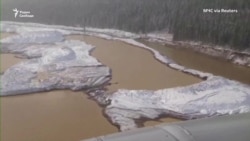 В посёлке Щетинино Красноярского края прорвало дамбу В посёлке Щетинино Красноярского края прорвало дамбу