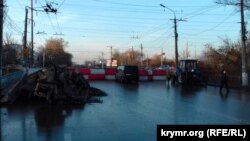 Ремонт на улице Гагарина в Симферополе, 25 декабря 2019 года