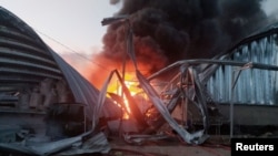 Ракетами по зерну: четвертий день атак на об’єкти «зернового коридору» на Одещині (фотогалерея)