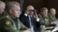Президент России Владимир Путин (по центру) наблюдает за военными учениями «Запад-2017», 18 сентября 2017 года