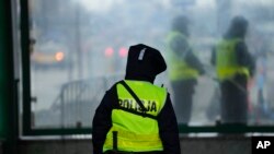 Двоє людей 45-річної жінка та 60-річного чоловік загинули на місці.