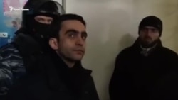 Российские силовики пришли к крымским адвокатам с обыском (видео) Российские силовики пришли к крымским адвокатам с обыском (видео)