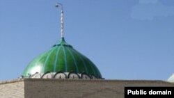 مدرسه سنی عظیمآباد زابل که در سال ۲۰۰۸ توسط نیروی انتظامی تخریب شد.