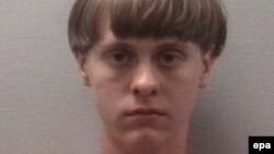 На снимке: подозреваемый в убийстве девяти человек Дилан Руф, житель штата Южная Каролина