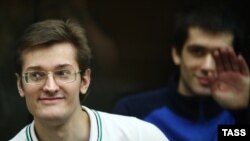 Ярослав Белоусов (слева) и Андрей Балабанов на суде по "Болотному делу"