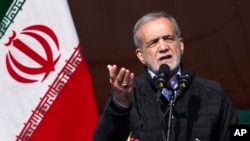 Іран призупиняє співпрацю з МАГАТЕ: президент Масуд Пезешкіан затвердив відповідний закон