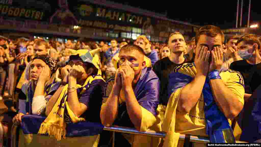 Англійці ударно провели початок кожного з таймів – уже на 4-й хвилині Гаррі Кейн відкрив рахунок. На 63-й хвилині також із другого поверху після подачі кутового забив Джордан Гендерсон – 4:0