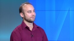 «Пережить зиму без вакцины»: когда начнут делать прививки от COVID-19 в Украине? (видео) «Пережить зиму без вакцины»: когда начнут делать прививки от COVID-19 в Украине? (видео)