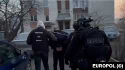 Апсења во Молдавија