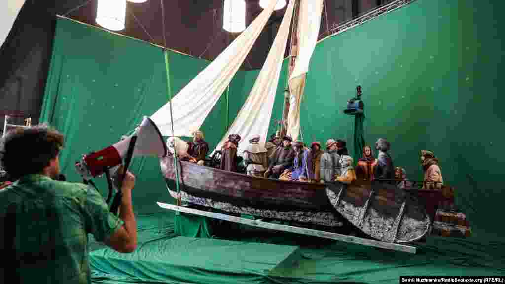 Стрічка «Тільки Диво» – переможець 10-го пітчингу (своєрідна презентація кінофільму) Держкіно і має один із рекордних для України бюджетів – майже 62 мільйони гривень