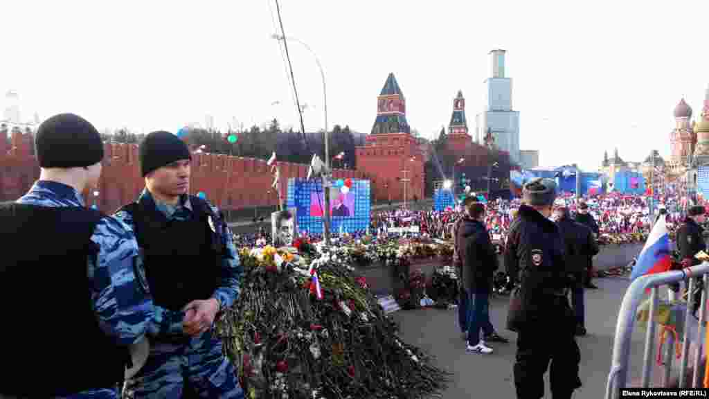 Митинг-концерт "Мы вместе", посвященный годовщине аннексии Россией Крыма.