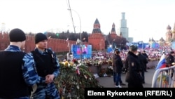 Мост Немцова во время митинга "Мы вместе"