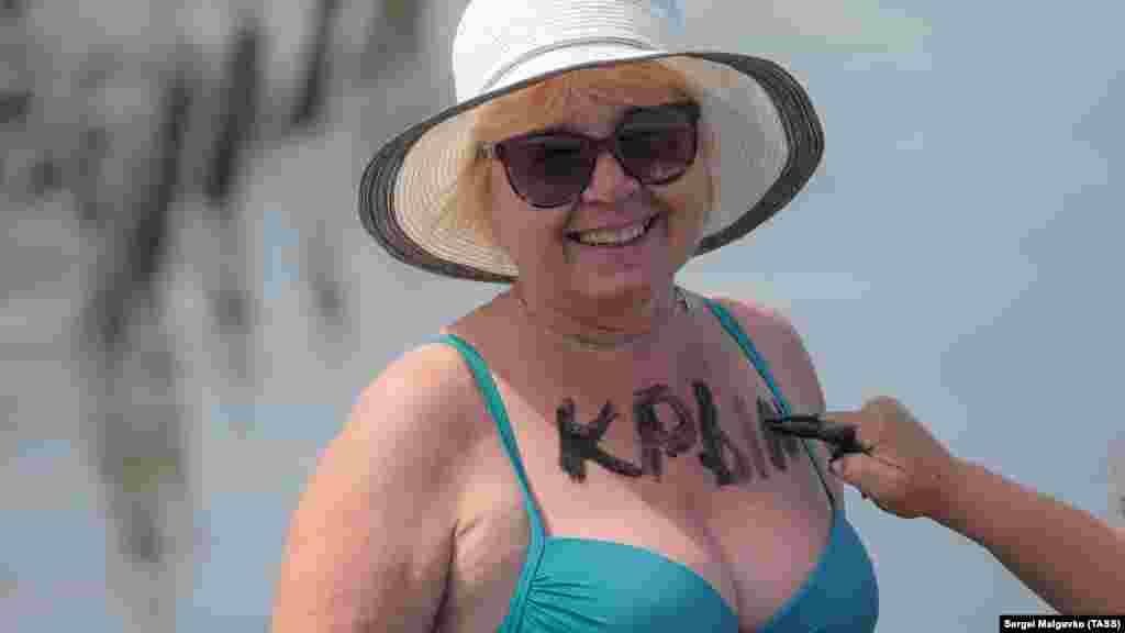 Рапу и грязь Чокрака некоторые туристы считают целебными и используют для лечения различных заболеваний. Однако достоверных научных подтверждений целебных свойств грязей и солей пока нет