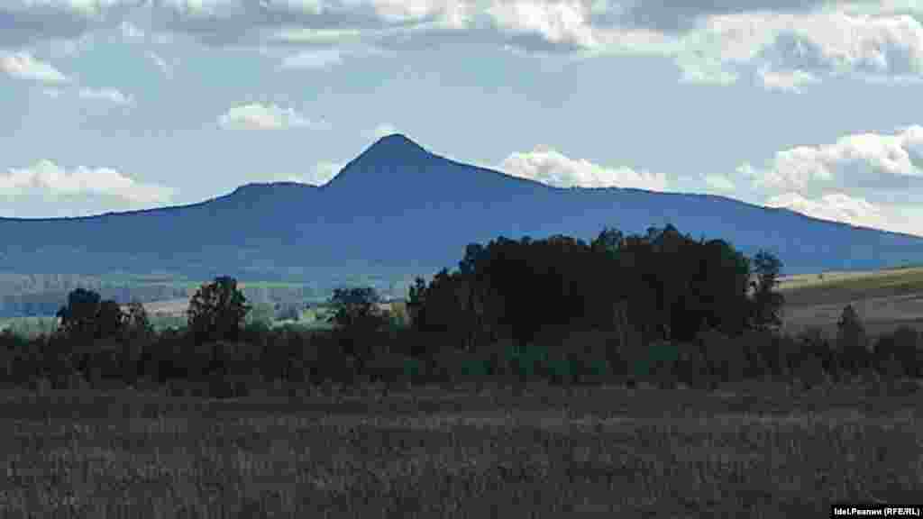 Гора Арвякрязь — высочайшая вершина хребта Уралтау