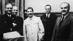 Molotov-Ribbentrop: The Pact That Changed Europe's Borders Molotov-Ribbentrop: The Pact That Changed Europe's Borders