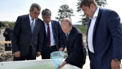 Лицом к событию. Какую рыбу ловит Путин? Лицом к событию. Какую рыбу ловит Путин?