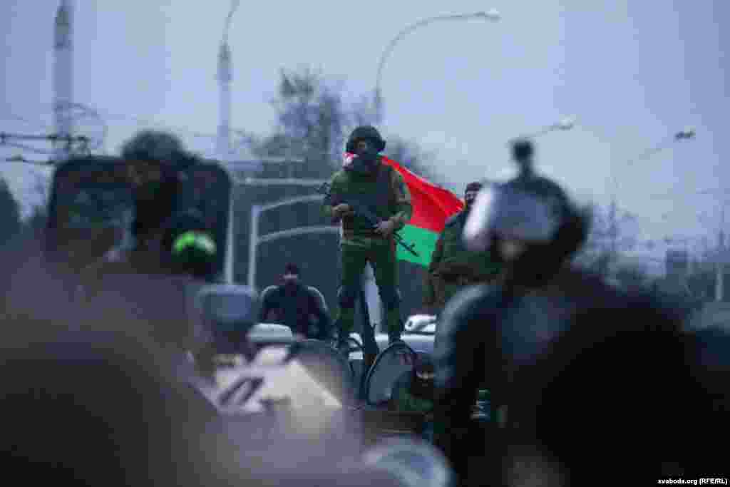 Светлана Тихановська призвала Лукашенко уйти в отставку. Она указала, что если до 25 октября требования не будут выполнены, то «вся страна мирно выйдет на улицы», а 26 октября начнется национальная забастовка всех предприятий, блокирование всех дорог, обвал продаж в государственных магазинах