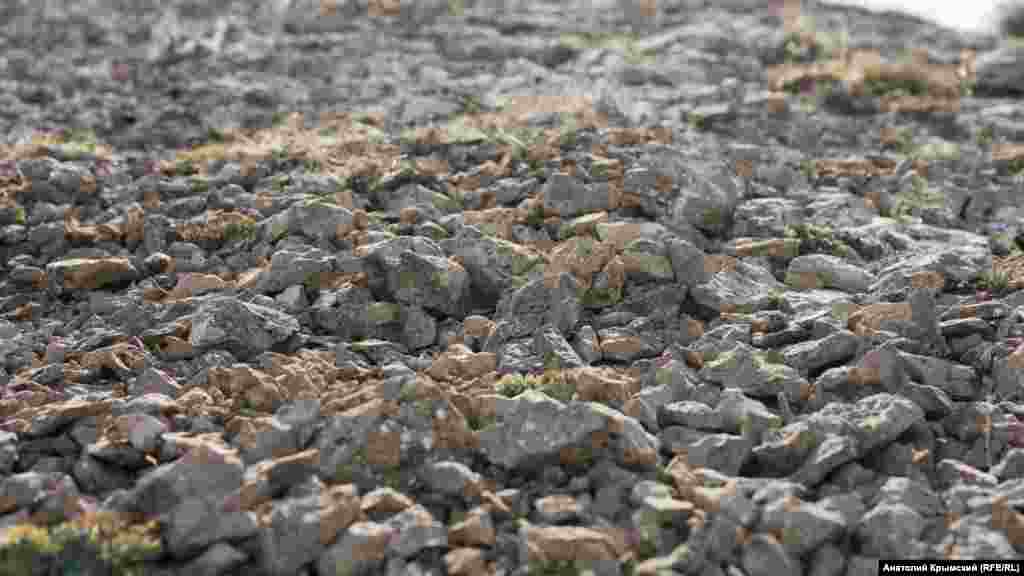 Труднопроходимая «сыпуха» – участок маршрута сплошь из мелких камней