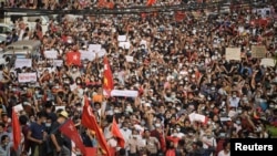 په برما کې مظاهرې