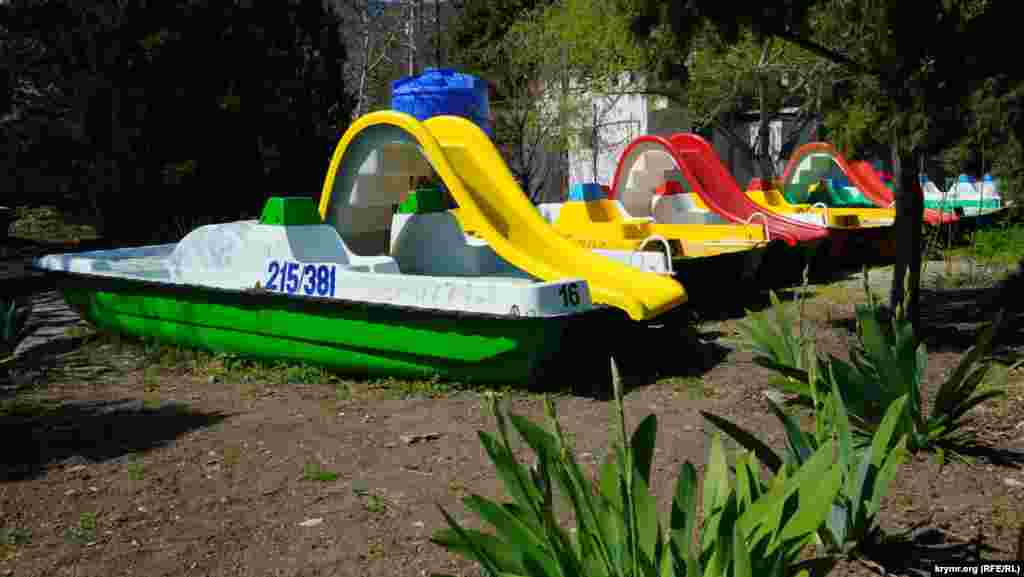 Для катамаранов в Новом Свете «высокий» сезон еще не начался  