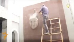 Исламисты в Ираке уничтожают ассирийские артефакты в музее Мосула Исламисты в Ираке уничтожают ассирийские артефакты в музее Мосула