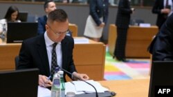 Петер Сийярто