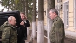 Зачем Путин надел камуфляж? Зачем Путин надел камуфляж?