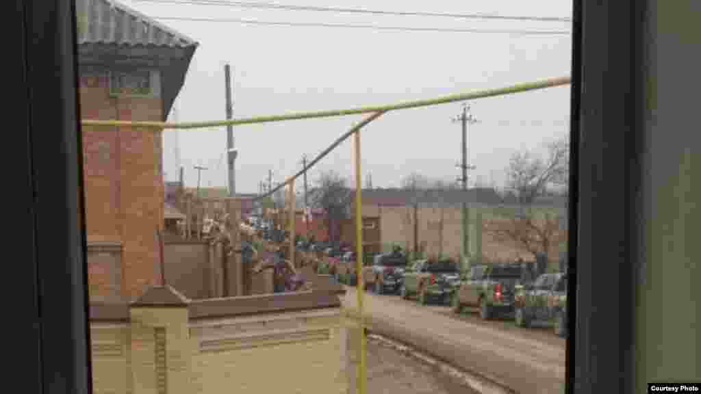 Идет спецоперация в селе 