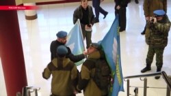 Лидер SERB заявил в полицию на авторов фильма "Полет пули", показанном на "Артдокфесте" Лидер SERB заявил в полицию на авторов фильма "Полет пули", показанном на "Артдокфесте"