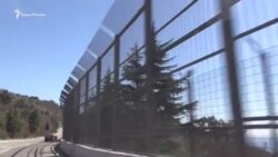 Вместо вида на море – забор: как изменилась трасса Ялта-Севастополь (видео) Вместо вида на море – забор: как изменилась трасса Ялта-Севастополь (видео)