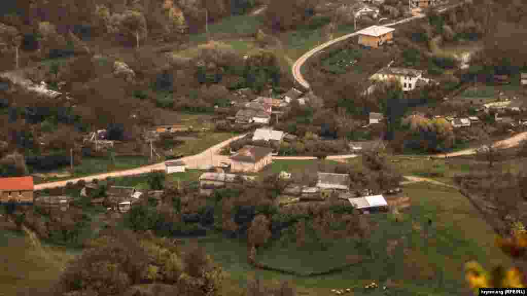 Богатое Ущелье располагается в долине, образованной левым притоком Бельбека – рекой Суаткан