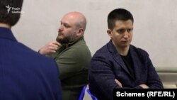 Віктор Дубовик (праворуч)