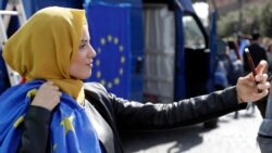 'Bojim se da mi niko neće pomoći ako se nešto desi': Za muslimane sve teže u EU 'Bojim se da mi niko neće pomoći ako se nešto desi': Za muslimane sve teže u EU