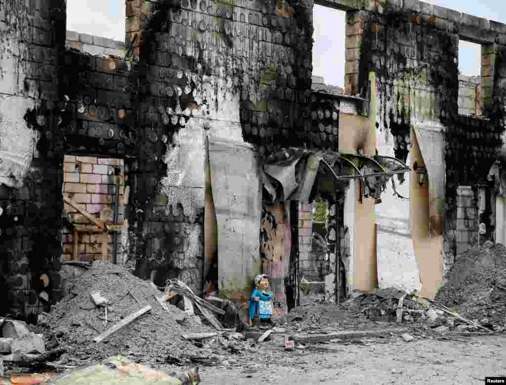 Президент України Петро Порошенко доручив голові Київської обласної адміністрації надати допомогу постраждалим у пожежі.