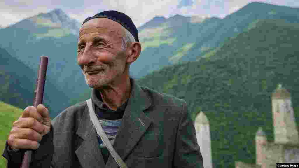 Южная Ингушетия – одно из самых интересных мест на Северном Кавказе. В ней соединилось все – величественная природа, невероятная старинная архитектура, загадки истории и гостеприимство жителей