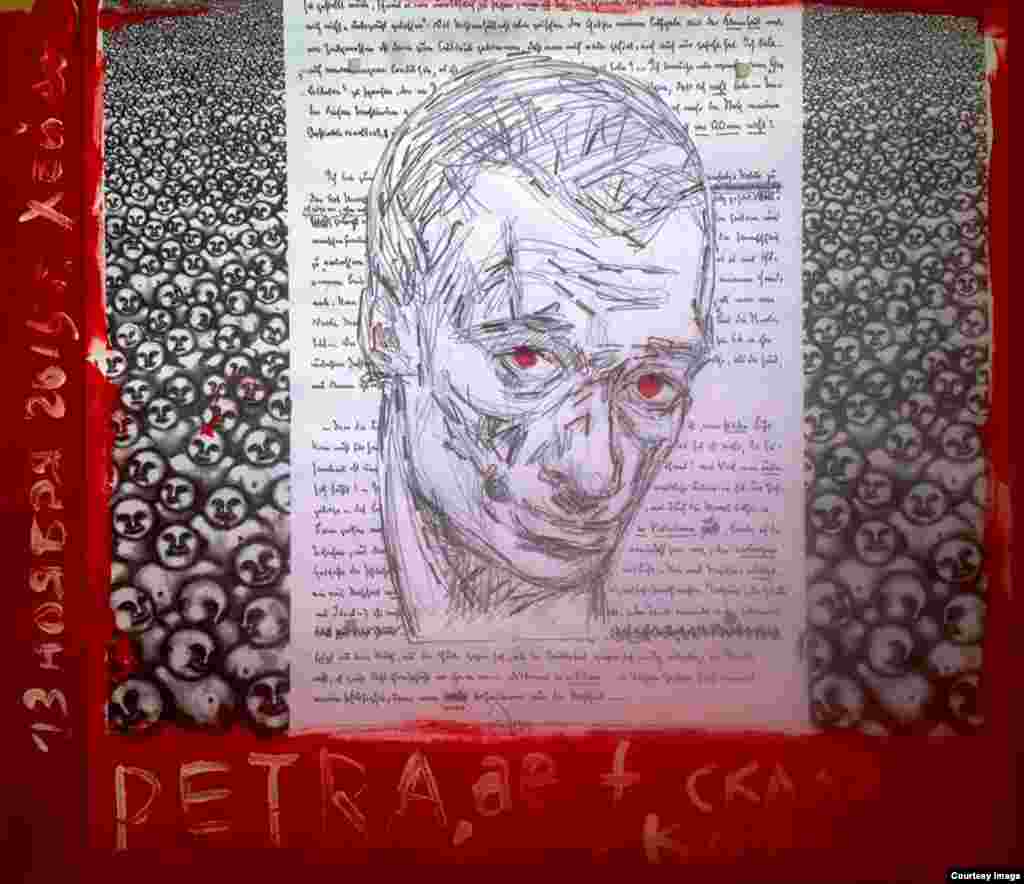 "Пиши кровью, и ты поймешь, что кровь есть дух". "Я проколола иглой указательный палец левой руки и, выдавливая из пальца кровь, нанесла несколько капель на рисунок.  Крови хватило лишь на 2 линии, чтобы продолжить писать портрет я снова и снова прокалывала палец"