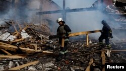 Розбір завалів після обстрілу Слов’янська, 27 серпня 2022 року