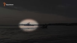 В Севастопольской бухте стоит военный корабль (видео) В Севастопольской бухте стоит военный корабль (видео)