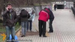 Хроники крымского сопротивления: «За чистоту в городе и единую страну» (видео) Хроники крымского сопротивления: «За чистоту в городе и единую страну» (видео)