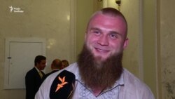 Депутат від «Слуги народу» не зміг назвати імені нового прем'єра – відео Депутат від «Слуги народу» не зміг назвати імені нового прем'єра – відео