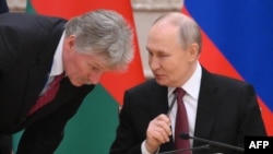 Речник Володимира Путіна також зазначив, що Росія продовжує роботу зі США щодо врегулювання війни з Україною