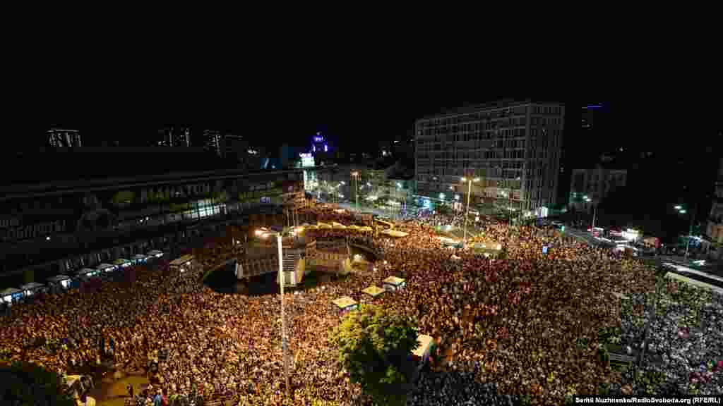 Підтримати збірну у київську фан-зону прийшло близько 20 тисяч уболівальників  
