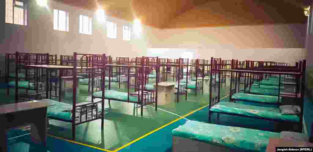 У денному стаціонарі в Баткенській області Киргизстану готують понад тисячу ліжок для пацієнтів із COVID-19