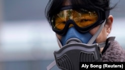 Метро в Шанхаї, Китай, 13 лютого 2020 року