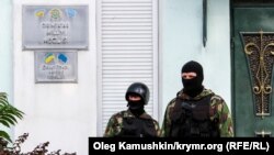 В здание Меджлиса нагрянули российские силовики