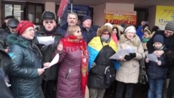 У Дніпрі влаштували флешмоб з виконанням українських пісень «на новий лад» (відео) У Дніпрі влаштували флешмоб з виконанням українських пісень «на новий лад» (відео)